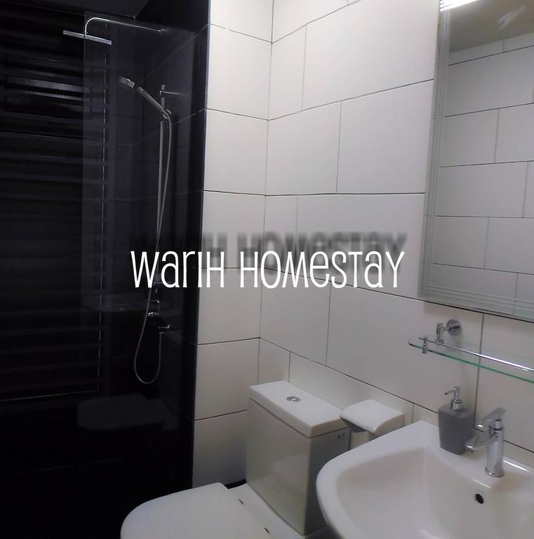 Warih Homestay Seri Kembangan Exterior foto